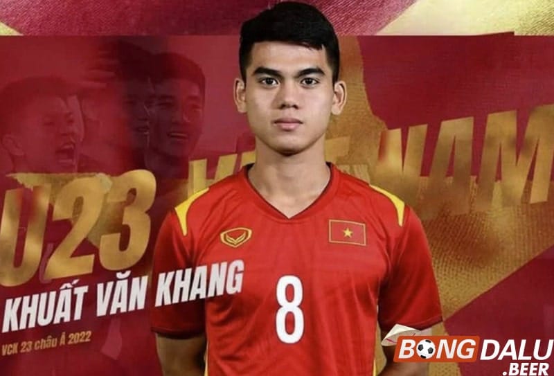 Tiểu sử cầu thủ Khuất Văn Khang